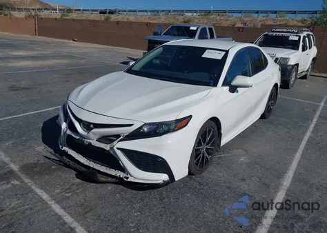 2022 Toyota Camry Se из США, поврежденный, VIN 4T1G11AK2NU056597